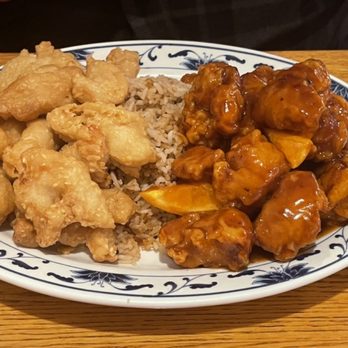 Hong Kong Restaurant - a plate of chinese food - Chinese Near Me - Astoria, Oregon Hong Kong Restaurant - a plate of chinese food - Chinese Near Me - Astoria, Oregon
