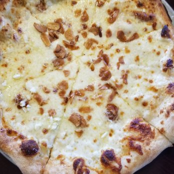 Mad Bene - Mad garlic pizza - Italian Near Me - Kapolei, Hawaii