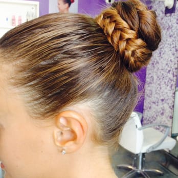 Capelli Fatati - Hair Salons Near Me - Vimodrone, Michigan