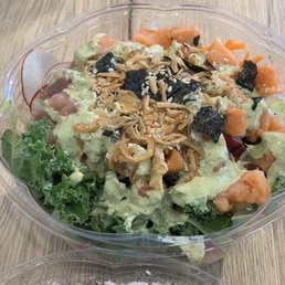 Delicious poke bowl!!