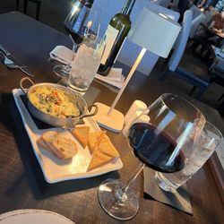 Silo Modern Farmhouse - 12/31/2025 our last appetizer/wine of 2025