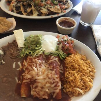 La Paloma - 2 Chicken Enchiladas with rice and refríed beans - Mexican Near Me - San Bruno, California
