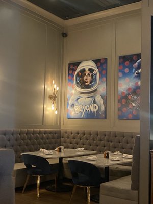 J.Theodore Restaurant & Bar by null