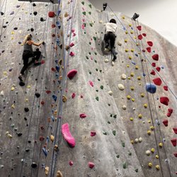 Boulderdash SFV - My sister and son each doing different difficulties
