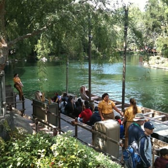 Davy Crockett's Explorer Canoes - Amusement Parks Near Me - Anaheim, California Davy Crockett's Explorer Canoes - Amusement Parks Near Me - Anaheim, California