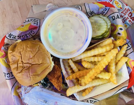 Dave's Hot Chicken by null