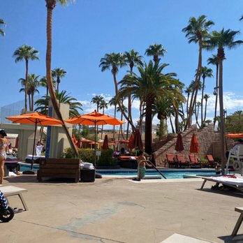 MGM Grand Pool Complex - Swimming Pools Near Me - Las Vegas, Nevada MGM Grand Pool Complex - Swimming Pools Near Me - Las Vegas, Nevada