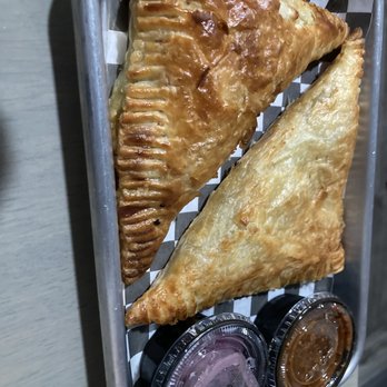 Mariachi Bakery - Rojas con queso empanada and Chorizo con papas empanada - Bakeries Near Me - Norwalk, California Mariachi Bakery - Rojas con queso empanada and Chorizo con papas empanada - Bakeries Near Me - Norwalk, California