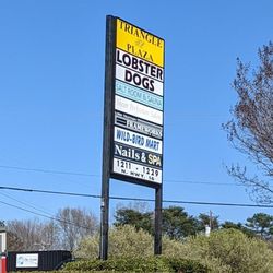 Triangle Plaza - Triangle Plaza, Denver NC