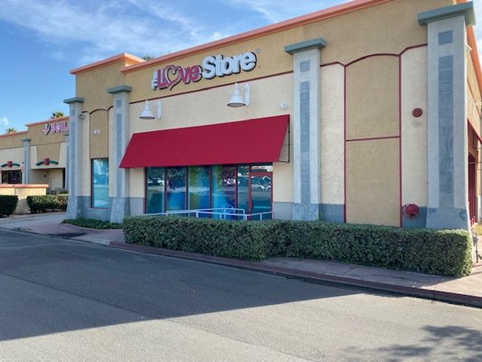 THE LOVE STORE - 15 Photos & 35 Reviews - 4421 Ontario Mills Pkwy