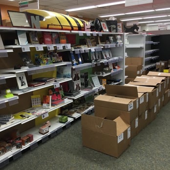 Carnegie Mellon University Bookstore - Books, Mags, Music & Video Near Me - Pittsburgh, Pennsylvania