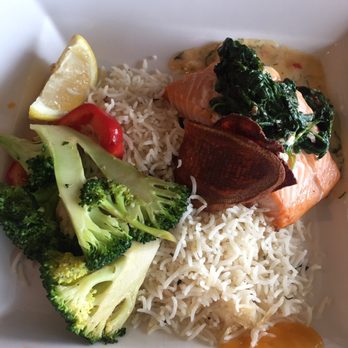 Snug Harbour - salmon florentine - Seafood Near Me - Mississauga, Ontario