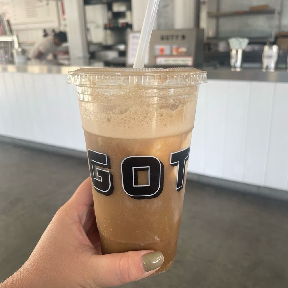 Gott's St. Helena - Root beer float - Burgers Near Me - Saint Helena, California