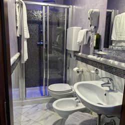 Albergo Aurora - Bathroom
