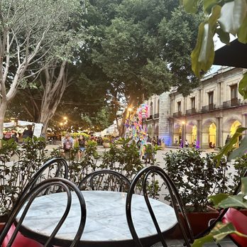 Del Jardín Café-Bar - A little splatter of rain today - Cafeteria Near Me - Oaxaca, OAX