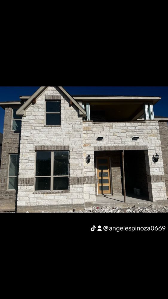 Slide of North Texas Construccion