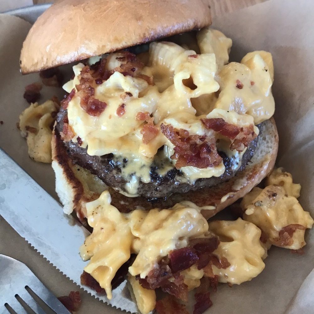 Mac 'N' Cheeseburger