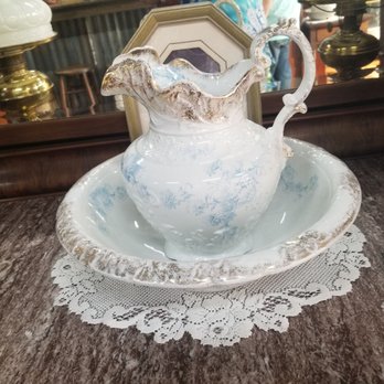 Simple Craftsmen - Antiques Near Me - Miamisburg, Ohio