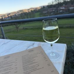 Landhotel Lortz - Scenery and music great glass of wine!