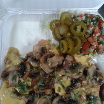 El Tizon Del Chef - Veggie nachos - Mexican Near Me - Austin, Texas El Tizon Del Chef - Veggie nachos - Mexican Near Me - Austin, Texas