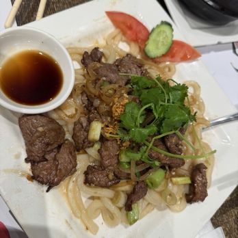 Oc & Lau Restaurant - Bo filet xao udon filet mignon with udon - Vietnamese Near Me - Garden Grove, California Oc & Lau Restaurant - Bo filet xao udon filet mignon with udon - Vietnamese Near Me - Garden Grove, California