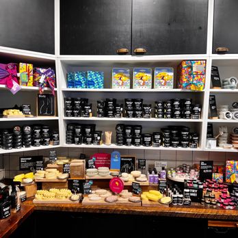 LUSH - Cosmetics & Beauty Supply Near Me - Chicago, Illinois