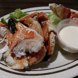 Bob Chinn's Crab House - Jonah crab appetizer, cold and hard to open without crackers and prime rib entree