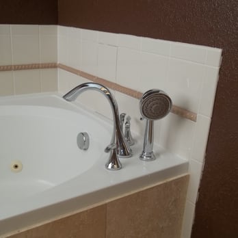 Moen Roman Tub Valve With Pull Out Sprayer Yelp