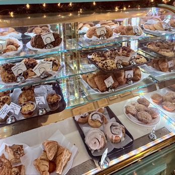 Sweet Harmony Cafe & Bakery - Pastry case - Bakeries Near Me - Middletown, Connecticut