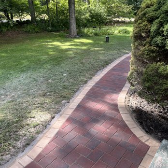 Cleyber Landscaping - New sidewalk - Landscaping Near Me