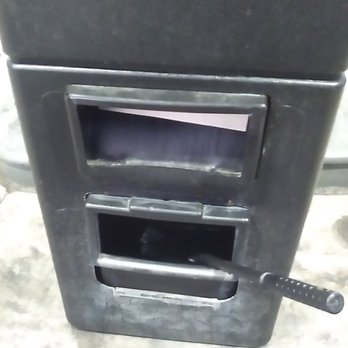 Sinclair - Soap and water buckets. There were two. - Gas Stations Near Me - Burbank, California Sinclair - Soap and water buckets. There were two. - Gas Stations Near Me - Burbank, California