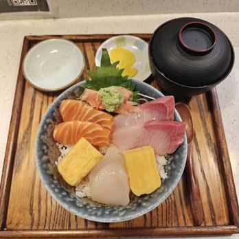 Tora Japanese Restaurant - Japanese Near Me - Boston, Massachusetts
