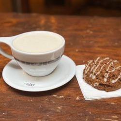 Stone Creek Factory Cafe - London Fog and Scone
