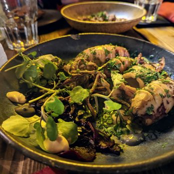 La Alcoba Azul - Squid with red cabbage, kimchi mayo, black aoili - Tapas Bars Near Me - Barcelona, B La Alcoba Azul - Squid with red cabbage, kimchi mayo, black aoili - Tapas Bars Near Me - Barcelona, B