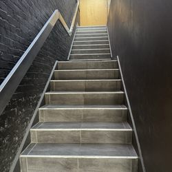 Gazuza Lounge - There's an elevator at the top of the steps upon entering the venue. It was blocked by a stool....