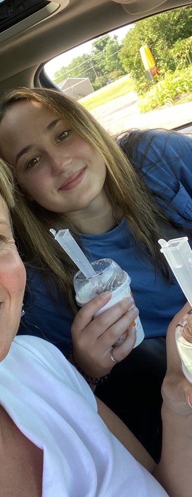 Elements Natural Salon Logo