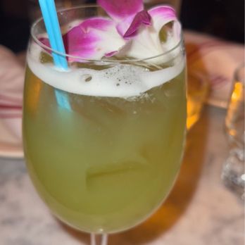 Ainslie Bowery - Greet Street non-alc (cucumber - chamomile - lemon) - Italian Near Me - New York, New York