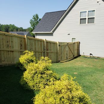 Ergeon - Nail Up Installation - Ergeon - Atlanta - Fences & Gates Near Me - Atlanta, Georgia Ergeon - Nail Up Installation - Ergeon - Atlanta - Fences & Gates Near Me - Atlanta, Georgia