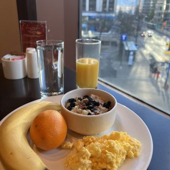 Hyatt Regency Vancouver - Hotels Near Me - Vancouver, British Columbia Hyatt Regency Vancouver - Hotels Near Me - Vancouver, British Columbia