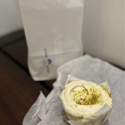 Baked & Wired - Pistachio Honey Cupcake