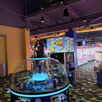 Round1 Bowling & Arcade - Arcades Near Me - Edison, New Jersey Round1 Bowling & Arcade - Arcades Near Me - Edison, New Jersey