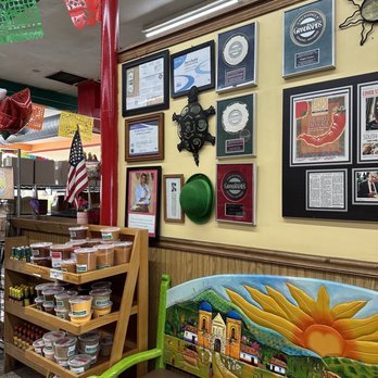 Maggie's Kitchen - Decoration - Mexican Near Me - Grand Rapids, Michigan Maggie's Kitchen - Decoration - Mexican Near Me - Grand Rapids, Michigan