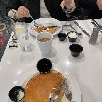 Earl Grey Cafe - Meh - Breakfast & Brunch Near Me - Las Vegas, Nevada