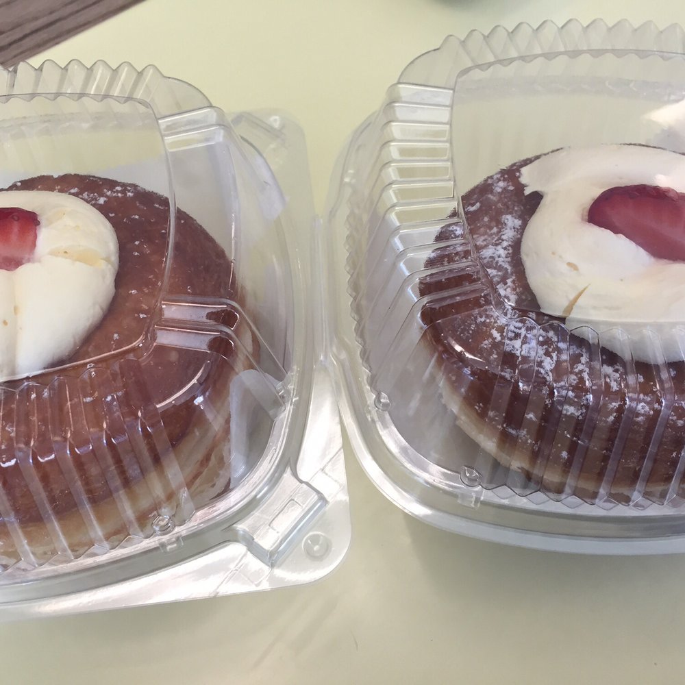 Spudnuts Donuts - Strawberry cronuts! - Donuts Near Me - Northridge, California Spudnuts Donuts - Strawberry cronuts! - Donuts Near Me - Northridge, California