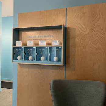 Squeeze Massage - Aromatherapy you can preview in the lounge area - Massage Near Me - Laguna Niguel, California Squeeze Massage - Aromatherapy you can preview in the lounge area - Massage Near Me - Laguna Niguel, California