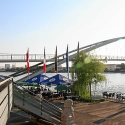 Chinarestaurant Rheinpark Café - Dreiländerbrücke oder Passerelle de 3 pays