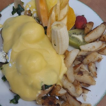 Cora's - a plate of food on a table - American Near Me - New Minas, Nova Scotia Cora's - a plate of food on a table - American Near Me - New Minas, Nova Scotia