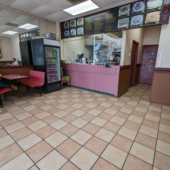 Rainbow Garden - the inside of a restaurant - Chinese Near Me - Rolesville, North Carolina