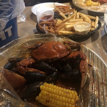 Mr. & Mrs Crab - Seafood Near Me - Bradenton, Florida