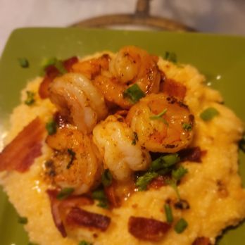 The Bussdown - Shrimp N cheese grits - Soul Food Near Me - Modesto, California